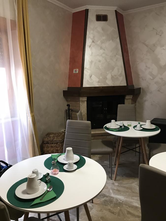 B&B Mo•Si Massa d'Albe Extérieur photo