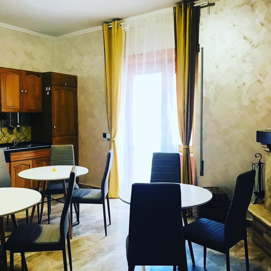 B&B Mo•Si Massa d'Albe Extérieur photo