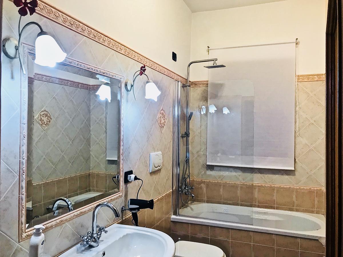B&B Mo•Si Massa d'Albe Extérieur photo